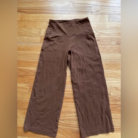 Lululemon‎ Align Wide Leg Super-High-Rise Crop *23" In Brown Sz 4 A10 - Picture 1 of 5